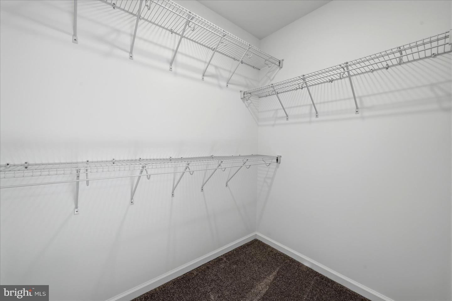 619 FARMINGTON BLVD, WINCHESTER, Virginia 22602, 4 Bedrooms Bedrooms, ,2 BathroomsBathrooms,Residential,For sale,619 FARMINGTON BLVD,VAFV2040042 MLS # VAFV2040042