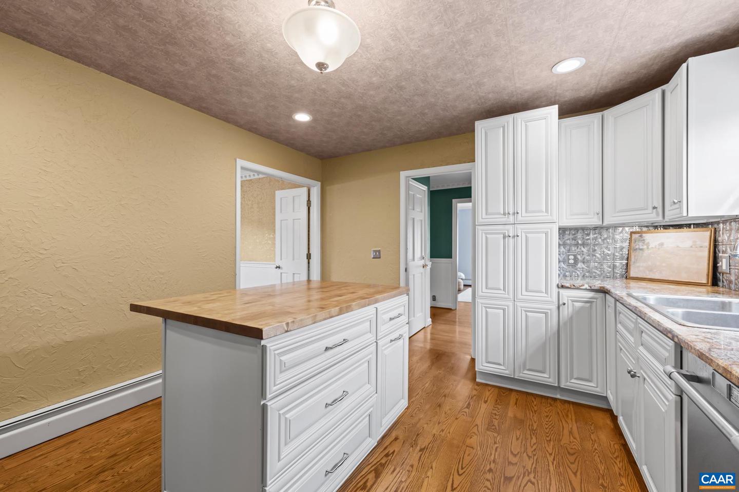 303 COPELAND DR, STAUNTON, Virginia 24401, 3 Bedrooms Bedrooms, ,2 BathroomsBathrooms,Residential,For sale,303 COPELAND DR,674131 MLS # 674131