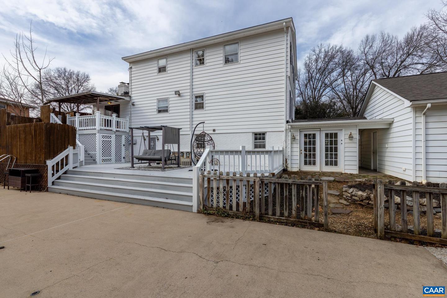 303 COPELAND DR, STAUNTON, Virginia 24401, 3 Bedrooms Bedrooms, ,2 BathroomsBathrooms,Residential,For sale,303 COPELAND DR,674131 MLS # 674131