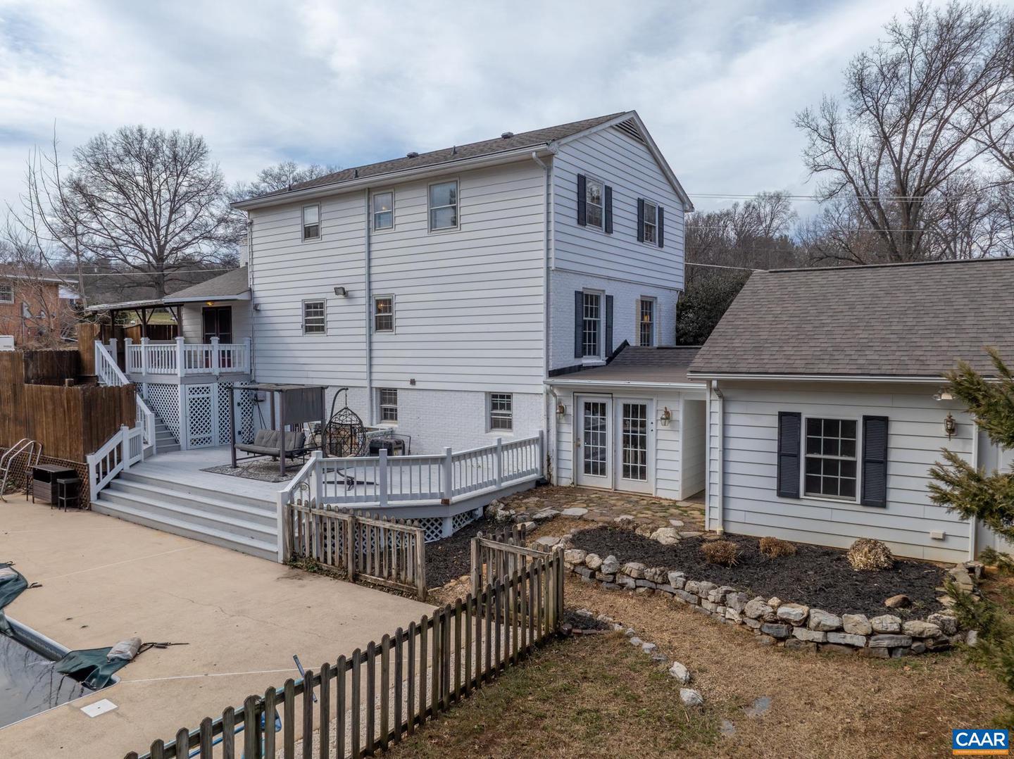 303 COPELAND DR, STAUNTON, Virginia 24401, 3 Bedrooms Bedrooms, ,2 BathroomsBathrooms,Residential,For sale,303 COPELAND DR,674131 MLS # 674131