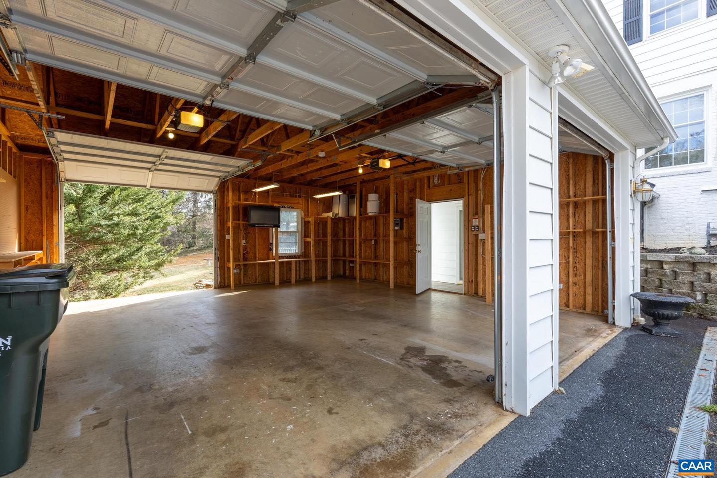 303 COPELAND DR, STAUNTON, Virginia 24401, 3 Bedrooms Bedrooms, ,2 BathroomsBathrooms,Residential,For sale,303 COPELAND DR,674131 MLS # 674131