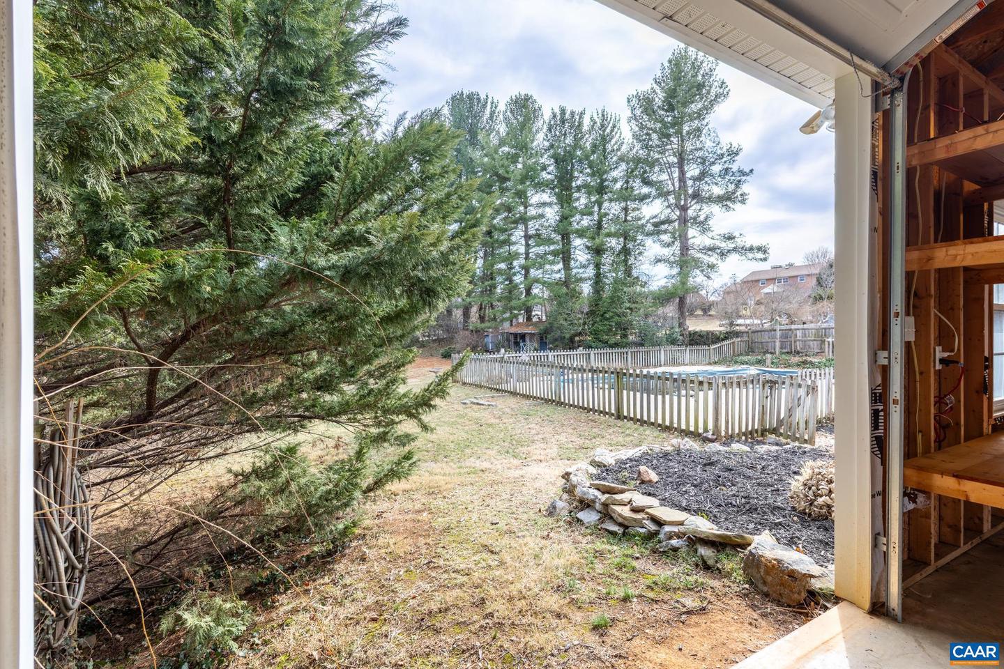 303 COPELAND DR, STAUNTON, Virginia 24401, 3 Bedrooms Bedrooms, ,2 BathroomsBathrooms,Residential,For sale,303 COPELAND DR,674131 MLS # 674131