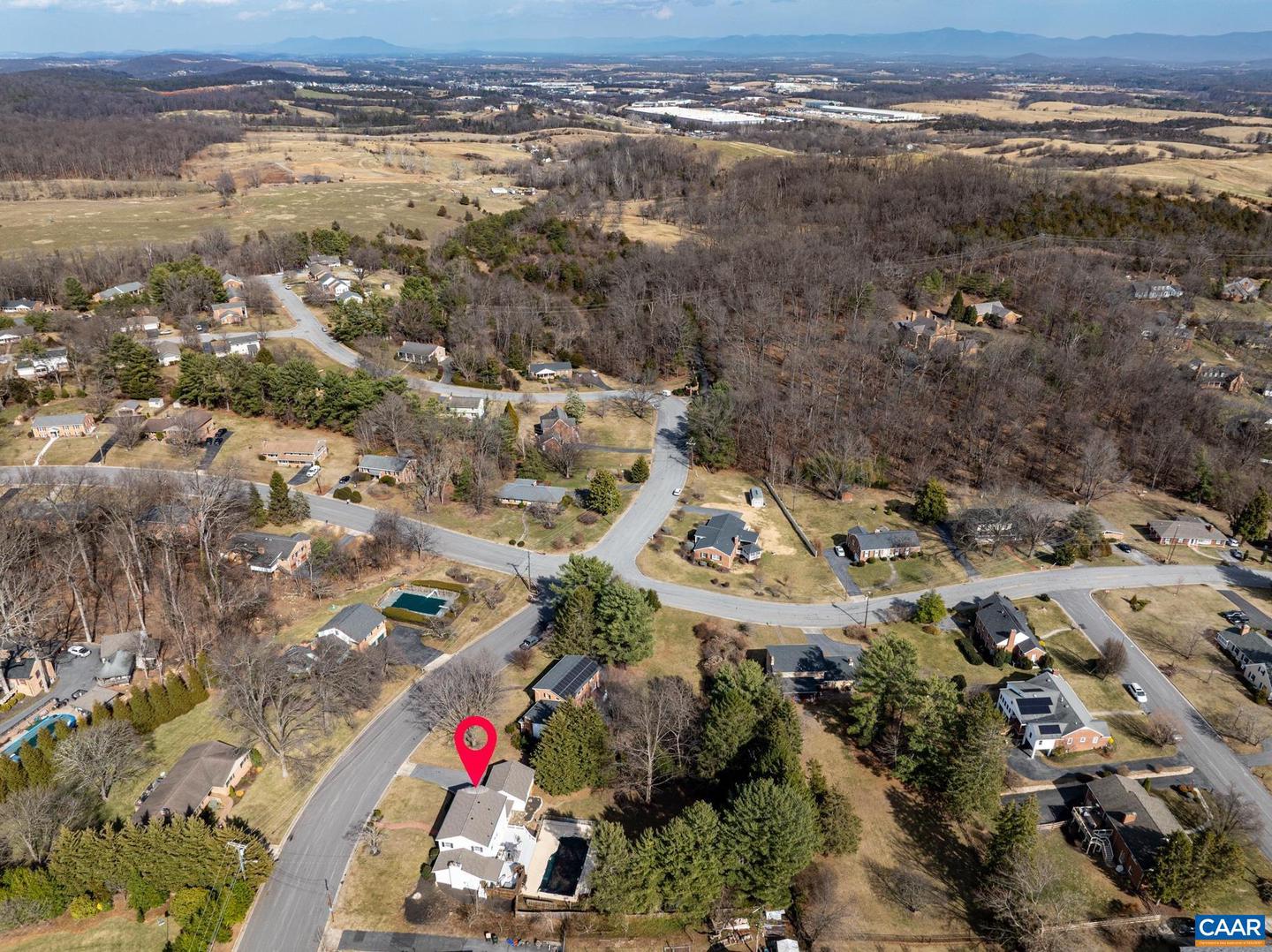 303 COPELAND DR, STAUNTON, Virginia 24401, 3 Bedrooms Bedrooms, ,2 BathroomsBathrooms,Residential,For sale,303 COPELAND DR,674131 MLS # 674131