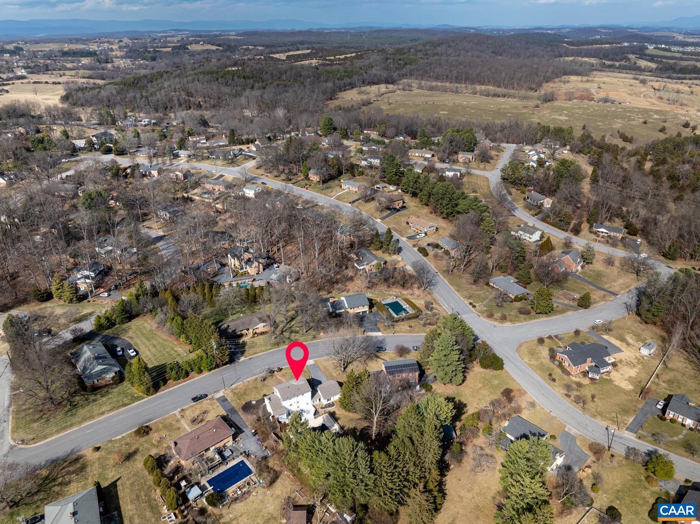 303 COPELAND DR, STAUNTON, Virginia 24401, 3 Bedrooms Bedrooms, ,2 BathroomsBathrooms,Residential,For sale,303 COPELAND DR,674131 MLS # 674131