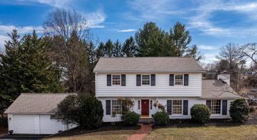 303 COPELAND DR, STAUNTON, Virginia 24401, 3 Bedrooms Bedrooms, ,2 BathroomsBathrooms,Residential,For sale,303 COPELAND DR,674131 MLS # 674131