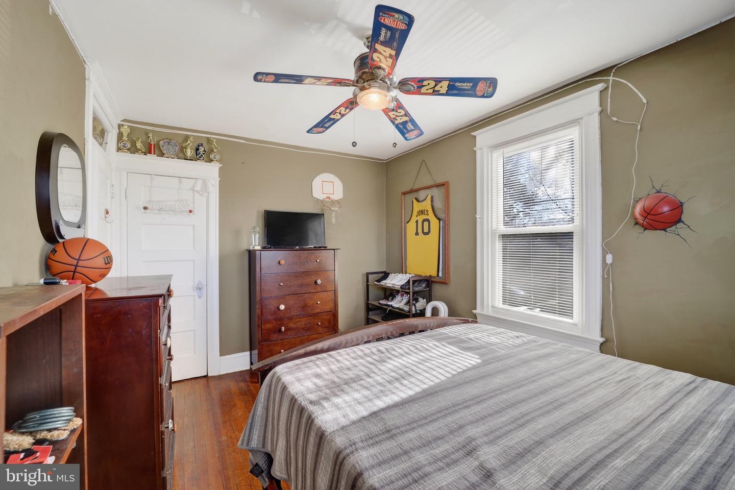 4301 4TH ST NW, WASHINGTON, District Of Columbia 20011, 5 Bedrooms Bedrooms, ,2 BathroomsBathrooms,Residential,For sale,4301 4TH ST NW,DCDC2249692 MLS # DCDC2249692