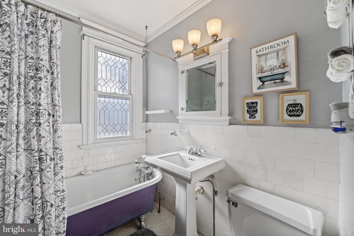 4301 4TH ST NW, WASHINGTON, District Of Columbia 20011, 5 Bedrooms Bedrooms, ,2 BathroomsBathrooms,Residential,For sale,4301 4TH ST NW,DCDC2249692 MLS # DCDC2249692