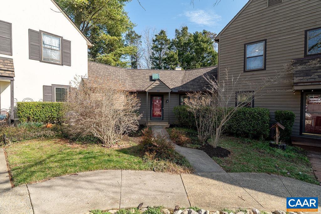 751 EXTON CT, CHARLOTTESVILLE, Virginia 22901, 4 Bedrooms Bedrooms, ,2 BathroomsBathrooms,Residential,For sale,751 EXTON CT,674146 MLS # 674146