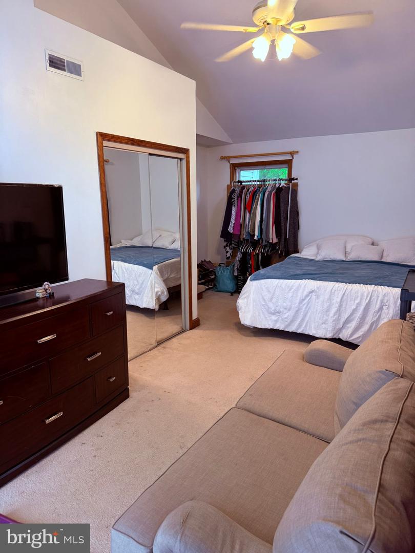 18318 SHARON RD, TRIANGLE, Virginia 22172, 3 Bedrooms Bedrooms, ,2 BathroomsBathrooms,Residential,For sale,18318 SHARON RD,VAPW2114292 MLS # VAPW2114292