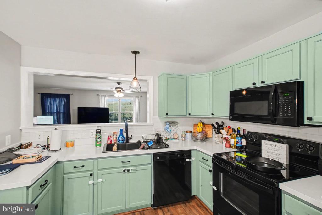 46 MORTON RIDGE, WARRENTON, Virginia 20186, 3 Bedrooms Bedrooms, ,2 BathroomsBathrooms,Residential,46 MORTON RIDGE,VAFQ2020854 MLS # VAFQ2020854