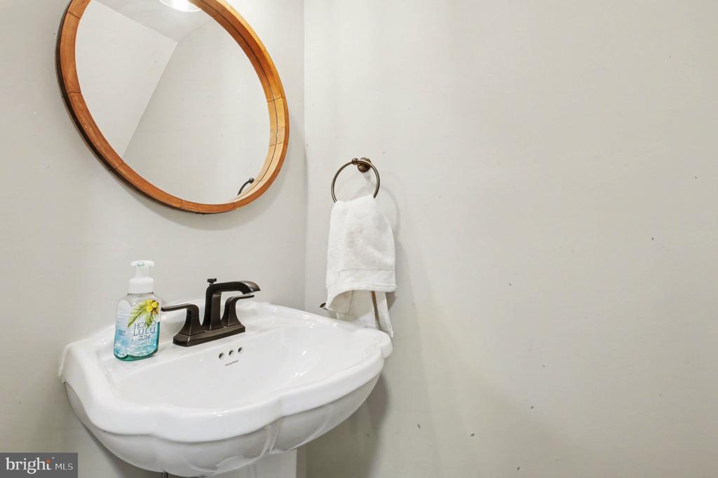 46 MORTON RIDGE, WARRENTON, Virginia 20186, 3 Bedrooms Bedrooms, ,2 BathroomsBathrooms,Residential,46 MORTON RIDGE,VAFQ2020854 MLS # VAFQ2020854