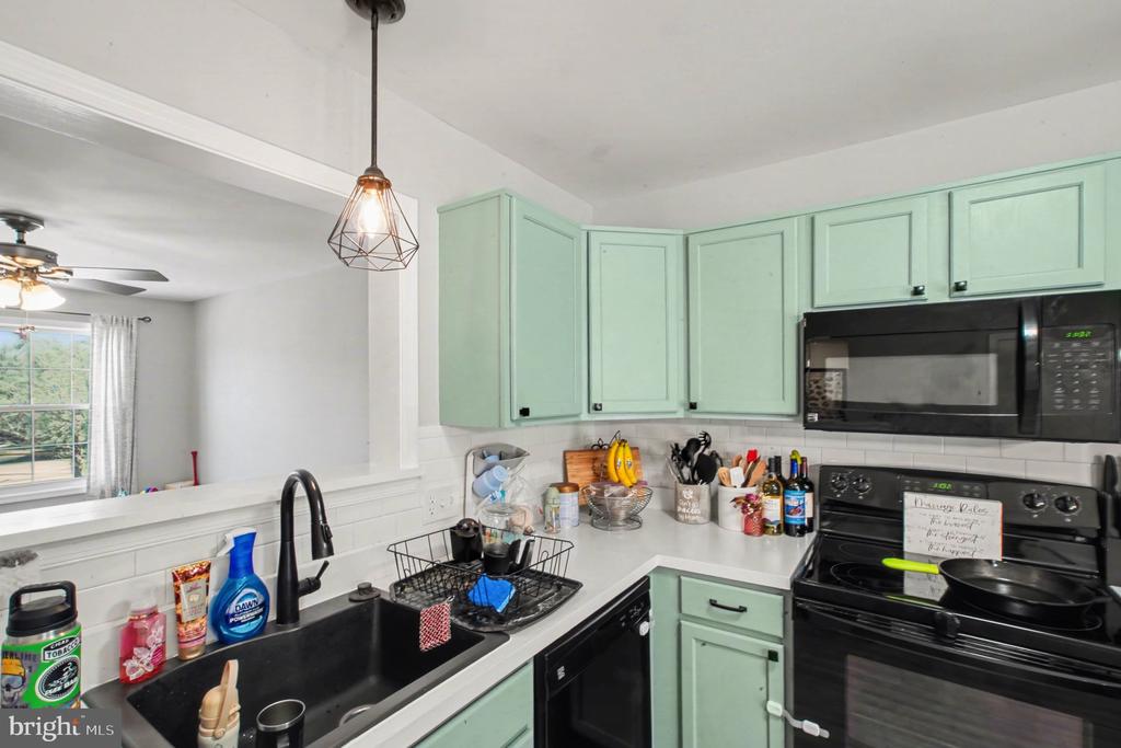 46 MORTON RIDGE, WARRENTON, Virginia 20186, 3 Bedrooms Bedrooms, ,2 BathroomsBathrooms,Residential,46 MORTON RIDGE,VAFQ2020854 MLS # VAFQ2020854