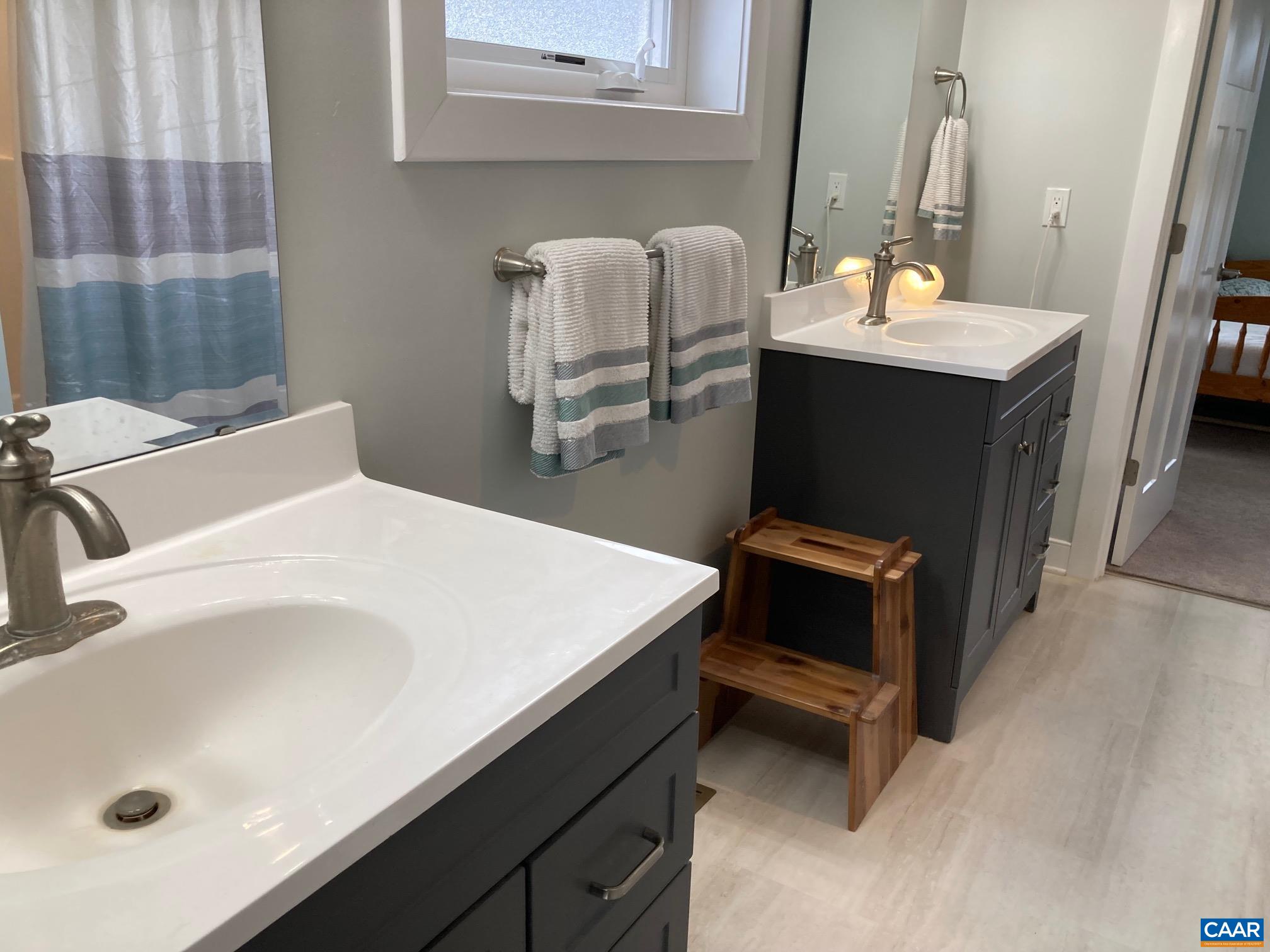 267 HERITAGE DR, ZION CROSSROADS, Virginia 22942, 5 Bedrooms Bedrooms, ,4 BathroomsBathrooms,Residential,Gorgeous Custom Home,267 HERITAGE DR,674158 MLS # 674158