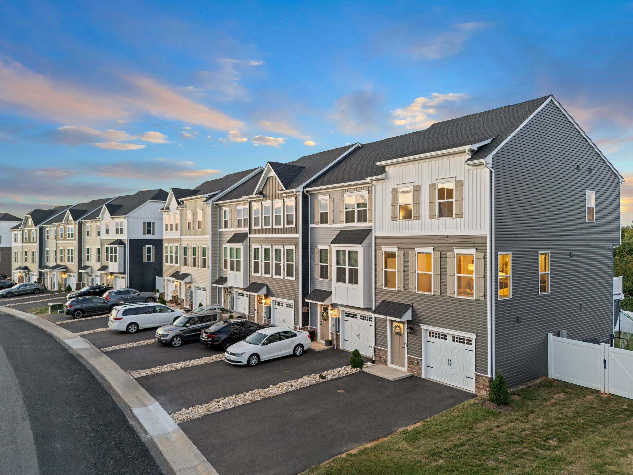 4583 DRYSDALE ST, ROCKINGHAM, Virginia 22801, 4 Bedrooms Bedrooms, ,3 BathroomsBathrooms,Residential,4583 DRYSDALE ST,674159 MLS # 674159