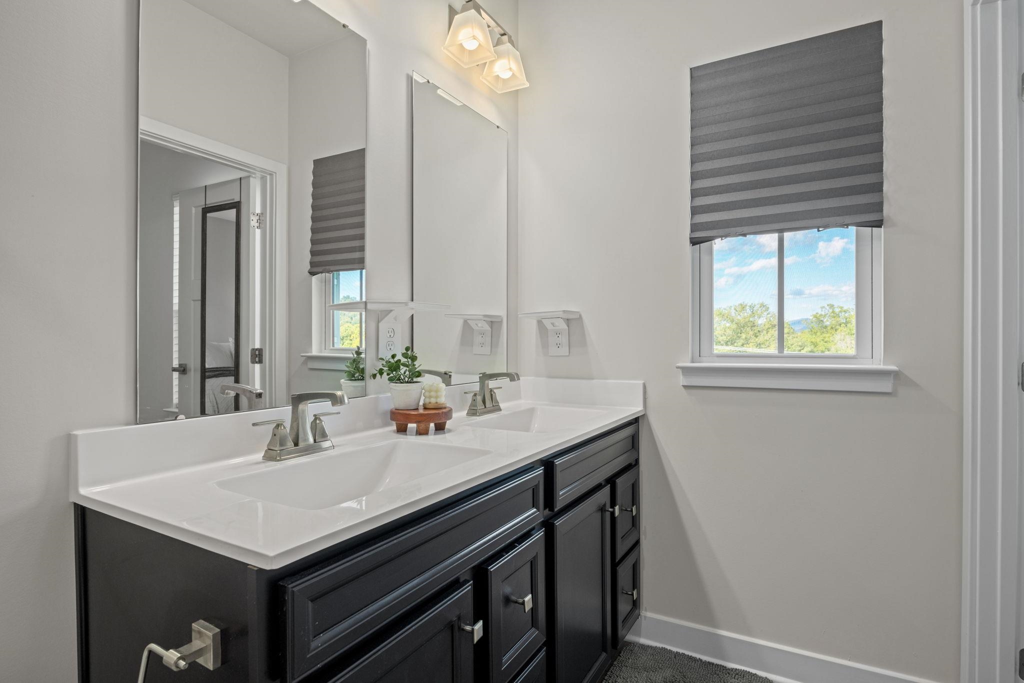 4583 DRYSDALE ST, ROCKINGHAM, Virginia 22801, 4 Bedrooms Bedrooms, ,3 BathroomsBathrooms,Residential,4583 DRYSDALE ST,674159 MLS # 674159