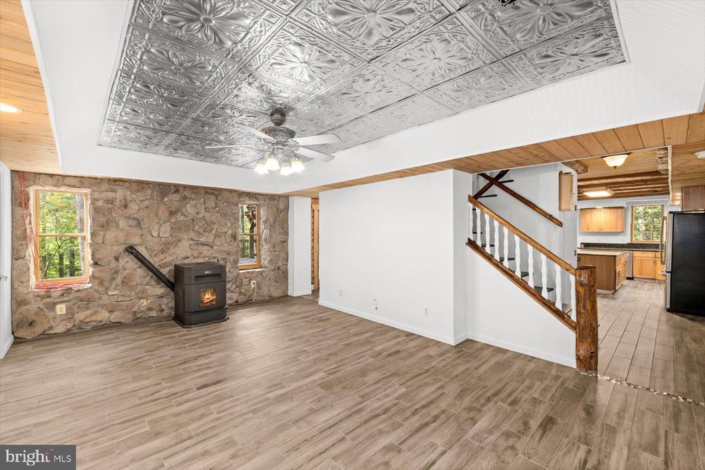 12905 SPOTSWOOD FURNACE RD, FREDERICKSBURG, Virginia 22407, 3 Bedrooms Bedrooms, ,2 BathroomsBathrooms,Residential,12905 SPOTSWOOD FURNACE RD,VASP2036848 MLS # VASP2036848