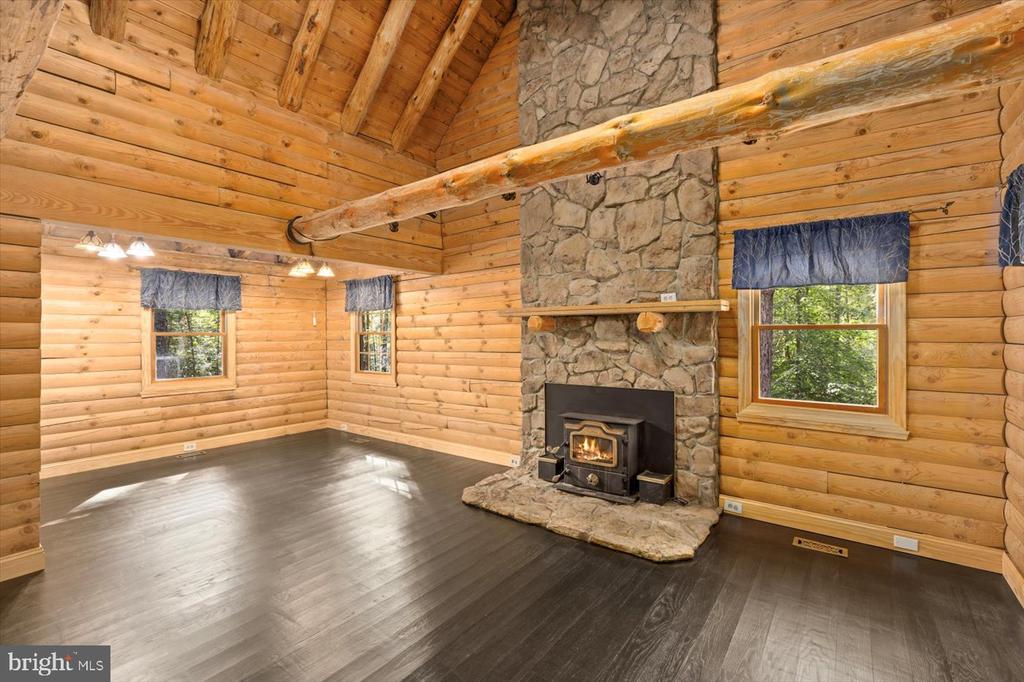 12905 SPOTSWOOD FURNACE RD, FREDERICKSBURG, Virginia 22407, 3 Bedrooms Bedrooms, ,2 BathroomsBathrooms,Residential,12905 SPOTSWOOD FURNACE RD,VASP2036848 MLS # VASP2036848