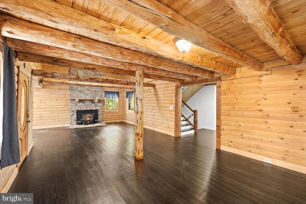 12905 SPOTSWOOD FURNACE RD, FREDERICKSBURG, Virginia 22407, 3 Bedrooms Bedrooms, ,2 BathroomsBathrooms,Residential,12905 SPOTSWOOD FURNACE RD,VASP2036848 MLS # VASP2036848