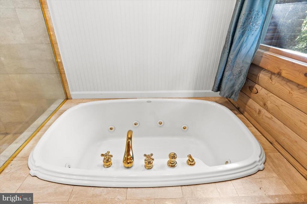 12905 SPOTSWOOD FURNACE RD, FREDERICKSBURG, Virginia 22407, 3 Bedrooms Bedrooms, ,2 BathroomsBathrooms,Residential,12905 SPOTSWOOD FURNACE RD,VASP2036848 MLS # VASP2036848