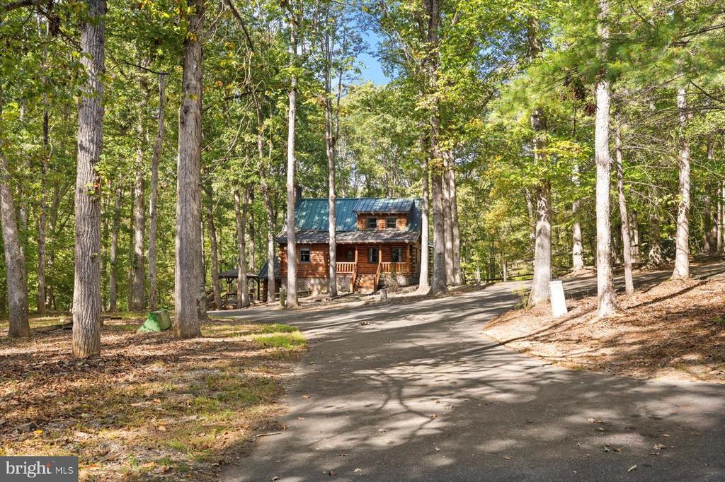 12905 SPOTSWOOD FURNACE RD, FREDERICKSBURG, Virginia 22407, 3 Bedrooms Bedrooms, ,2 BathroomsBathrooms,Residential,12905 SPOTSWOOD FURNACE RD,VASP2036848 MLS # VASP2036848