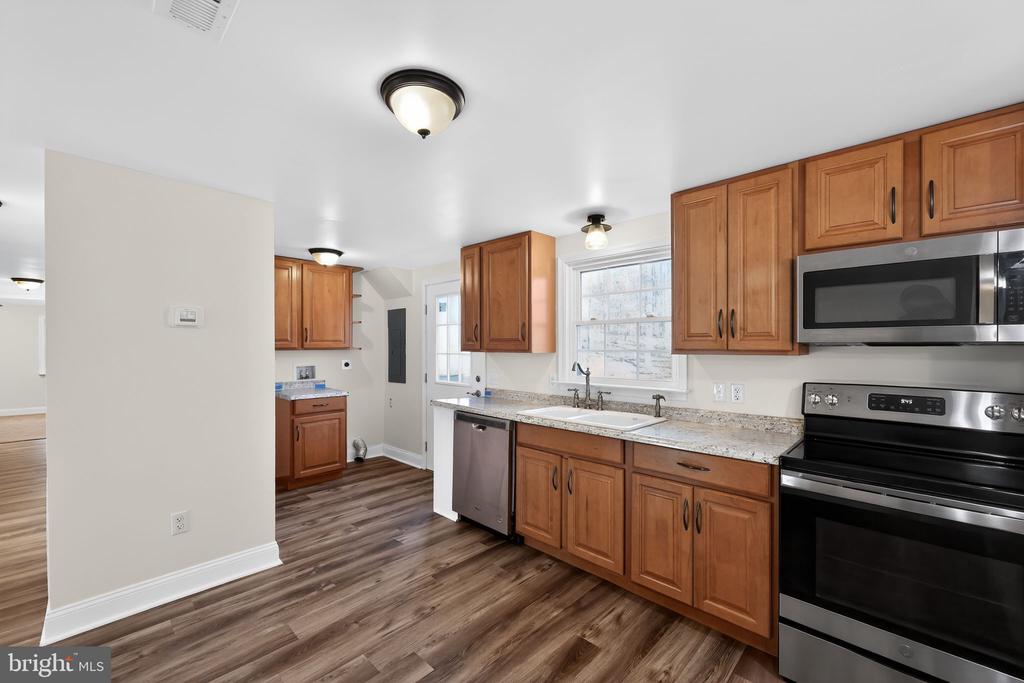 311 HOLLY GROVE CT, BUMPASS, Virginia 23024, 3 Bedrooms Bedrooms, ,2 BathroomsBathrooms,Residential,311 HOLLY GROVE CT,VALA2009264 MLS # VALA2009264