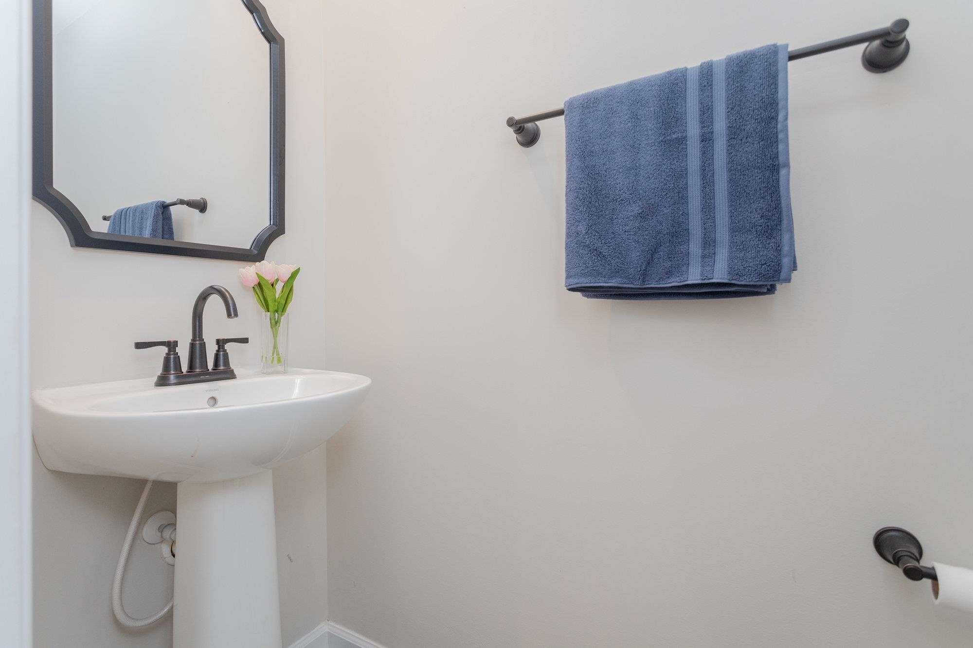 919 MACON AVE, GROTTOES, Virginia 24441, 4 Bedrooms Bedrooms, ,2 BathroomsBathrooms,Residential,919 MACON AVE,668309 MLS # 668309