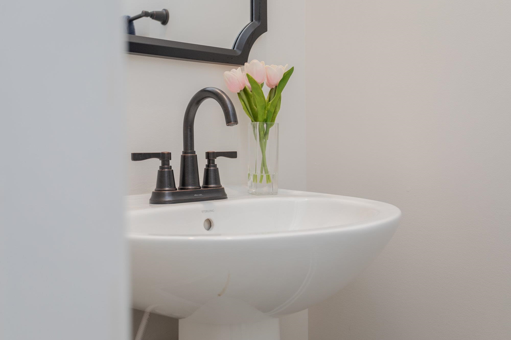 919 MACON AVE, GROTTOES, Virginia 24441, 4 Bedrooms Bedrooms, ,2 BathroomsBathrooms,Residential,919 MACON AVE,668309 MLS # 668309