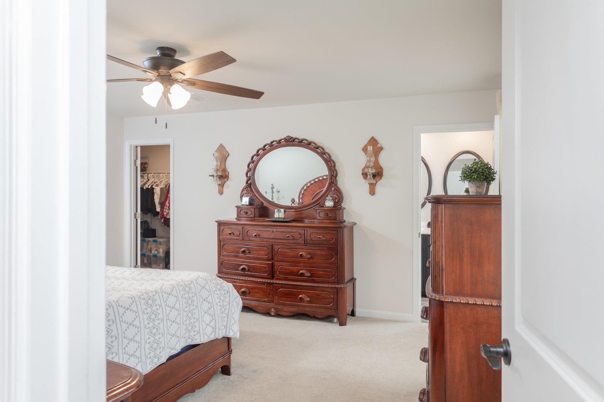 919 MACON AVE, GROTTOES, Virginia 24441, 4 Bedrooms Bedrooms, ,2 BathroomsBathrooms,Residential,919 MACON AVE,668309 MLS # 668309