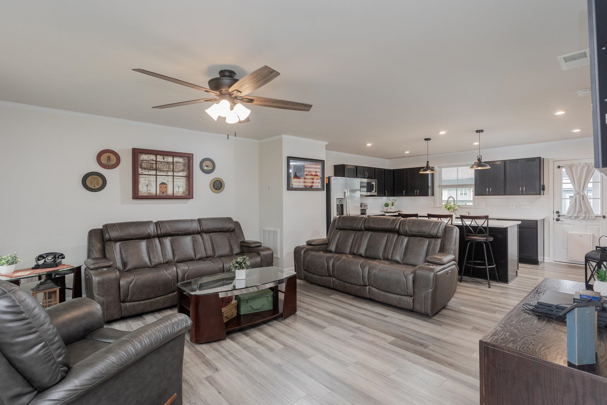 919 MACON AVE, GROTTOES, Virginia 24441, 4 Bedrooms Bedrooms, ,2 BathroomsBathrooms,Residential,919 MACON AVE,668309 MLS # 668309