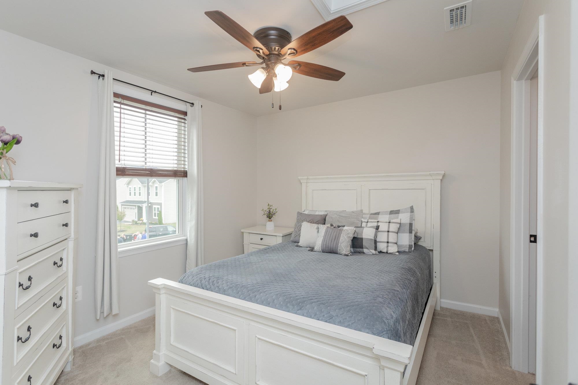 919 MACON AVE, GROTTOES, Virginia 24441, 4 Bedrooms Bedrooms, ,2 BathroomsBathrooms,Residential,919 MACON AVE,668309 MLS # 668309