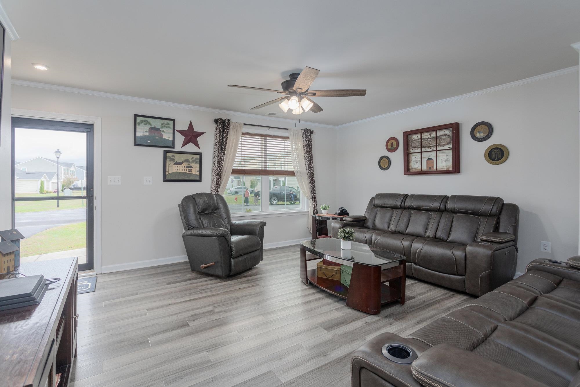 919 MACON AVE, GROTTOES, Virginia 24441, 4 Bedrooms Bedrooms, ,2 BathroomsBathrooms,Residential,919 MACON AVE,668309 MLS # 668309