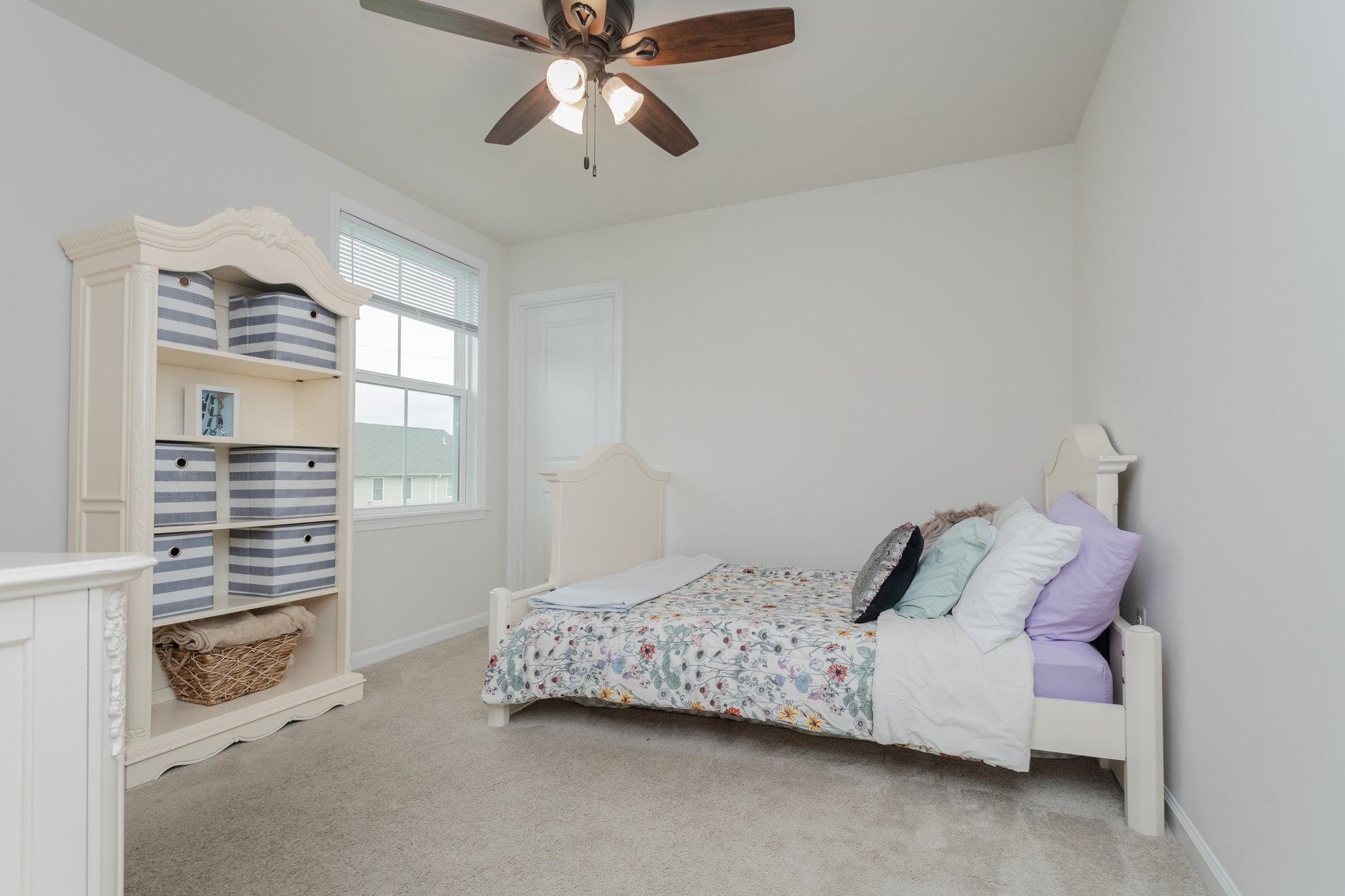 919 MACON AVE, GROTTOES, Virginia 24441, 4 Bedrooms Bedrooms, ,2 BathroomsBathrooms,Residential,919 MACON AVE,668309 MLS # 668309