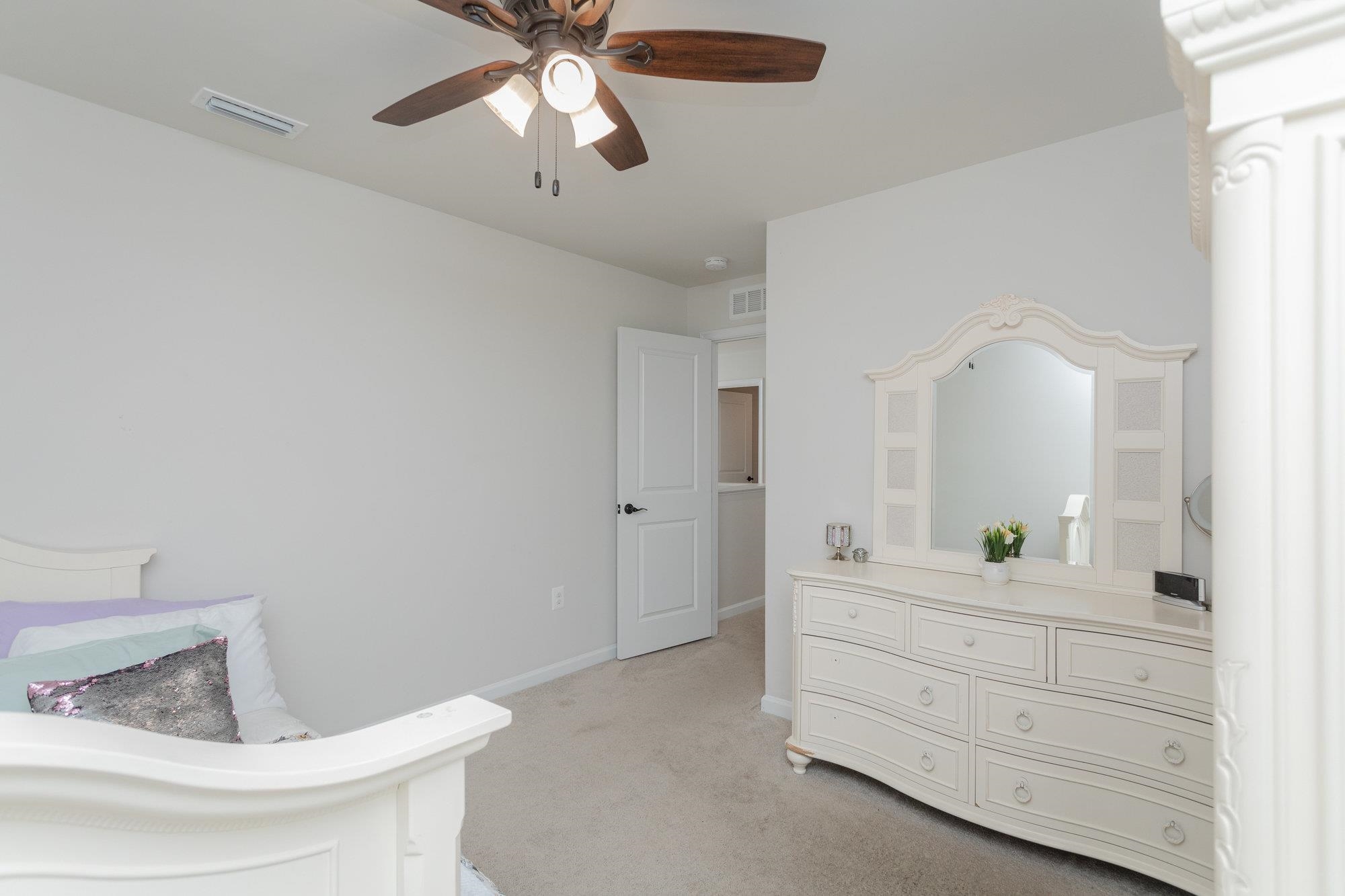 919 MACON AVE, GROTTOES, Virginia 24441, 4 Bedrooms Bedrooms, ,2 BathroomsBathrooms,Residential,919 MACON AVE,668309 MLS # 668309