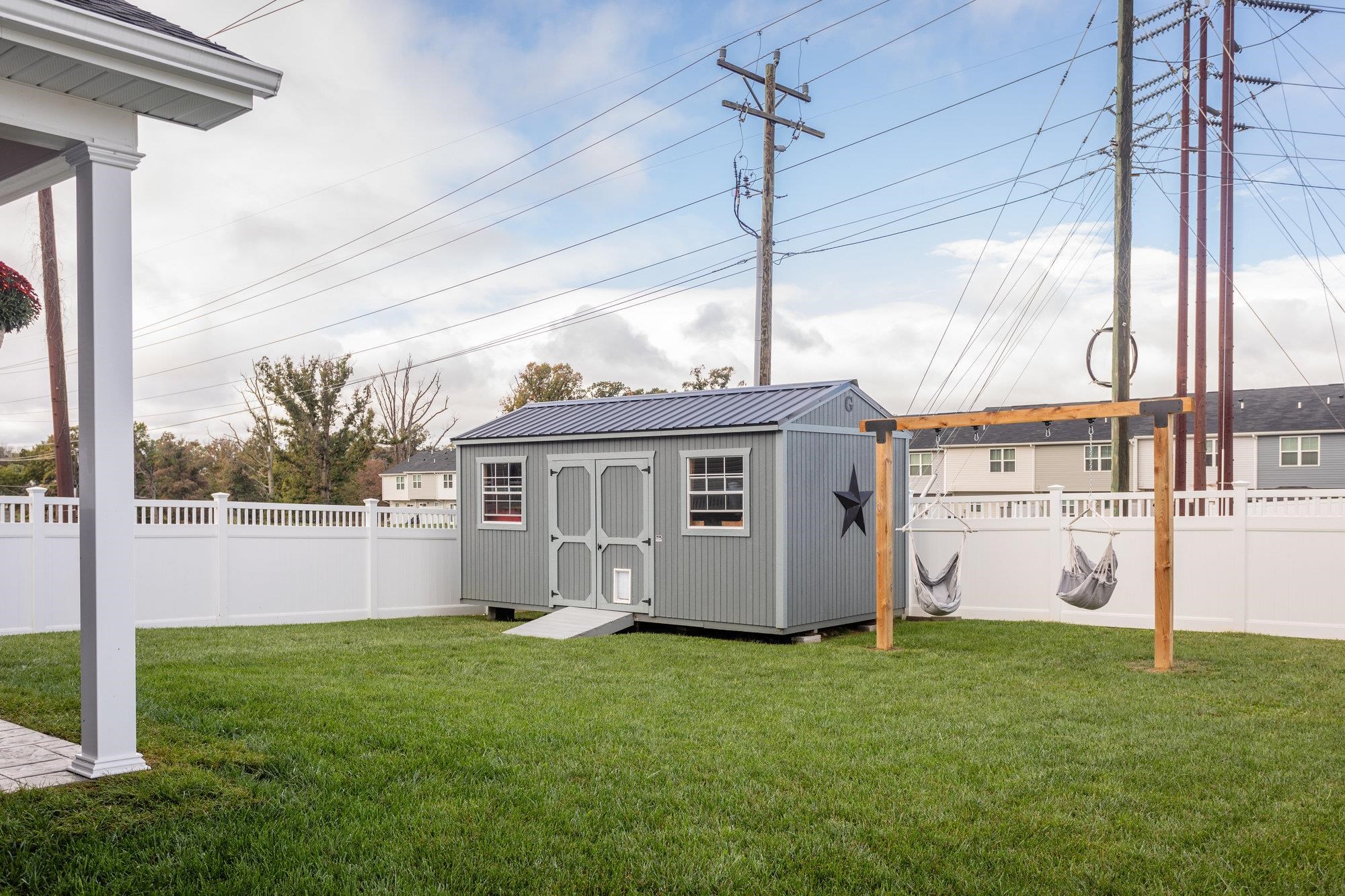 919 MACON AVE, GROTTOES, Virginia 24441, 4 Bedrooms Bedrooms, ,2 BathroomsBathrooms,Residential,919 MACON AVE,668309 MLS # 668309