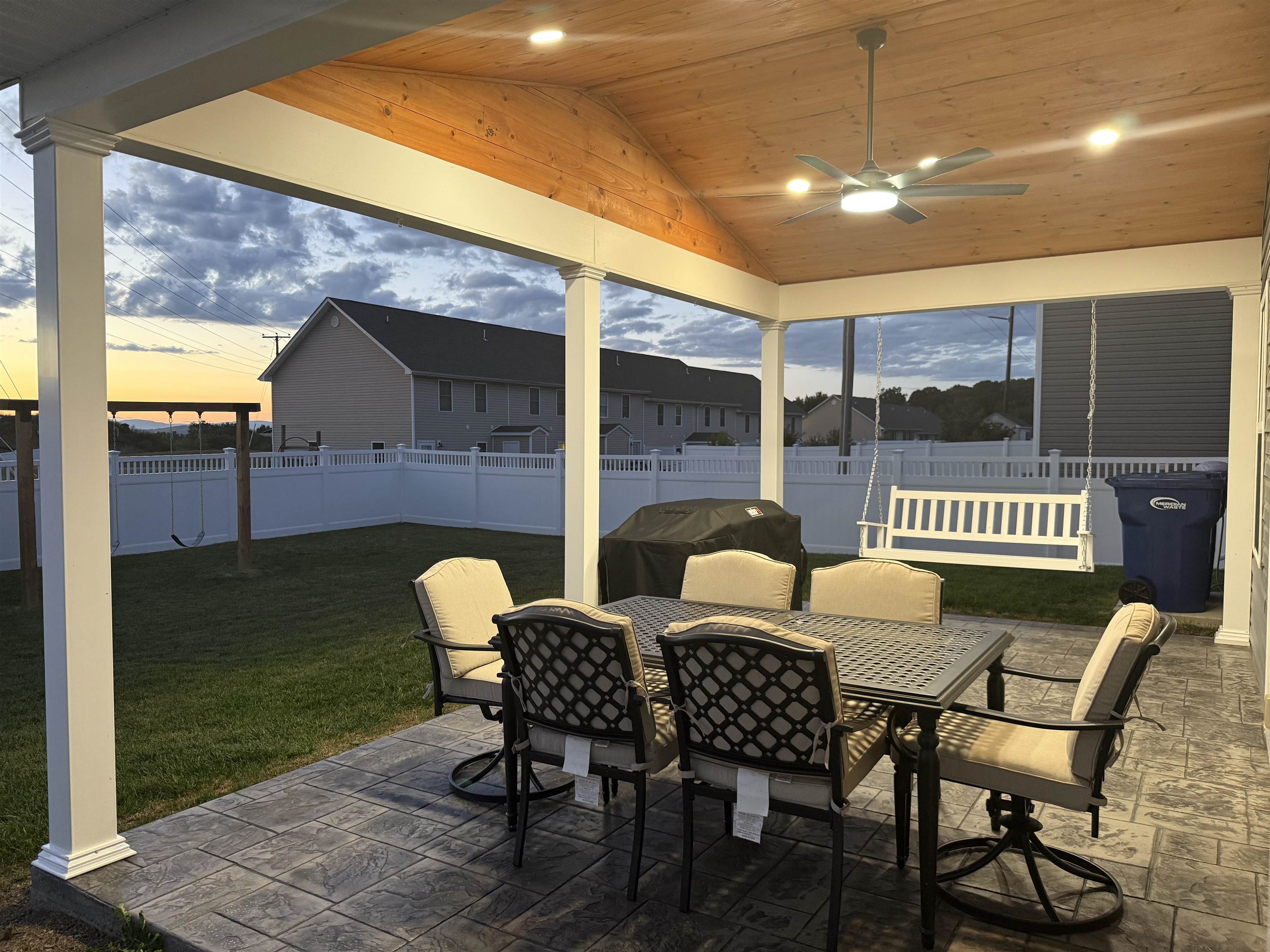 919 MACON AVE, GROTTOES, Virginia 24441, 4 Bedrooms Bedrooms, ,2 BathroomsBathrooms,Residential,919 MACON AVE,668309 MLS # 668309