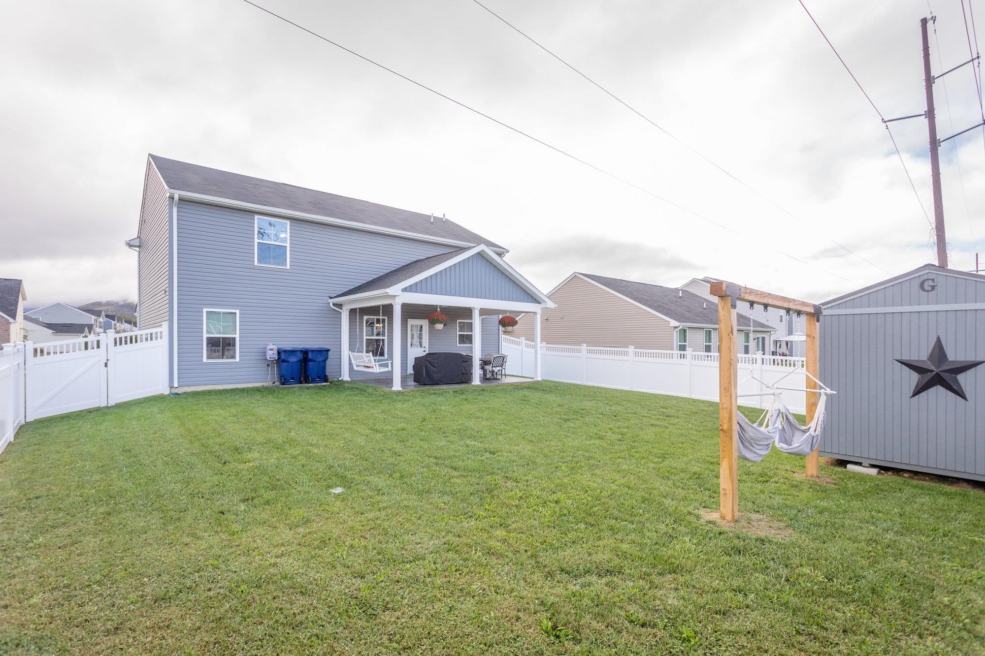 919 MACON AVE, GROTTOES, Virginia 24441, 4 Bedrooms Bedrooms, ,2 BathroomsBathrooms,Residential,919 MACON AVE,668309 MLS # 668309