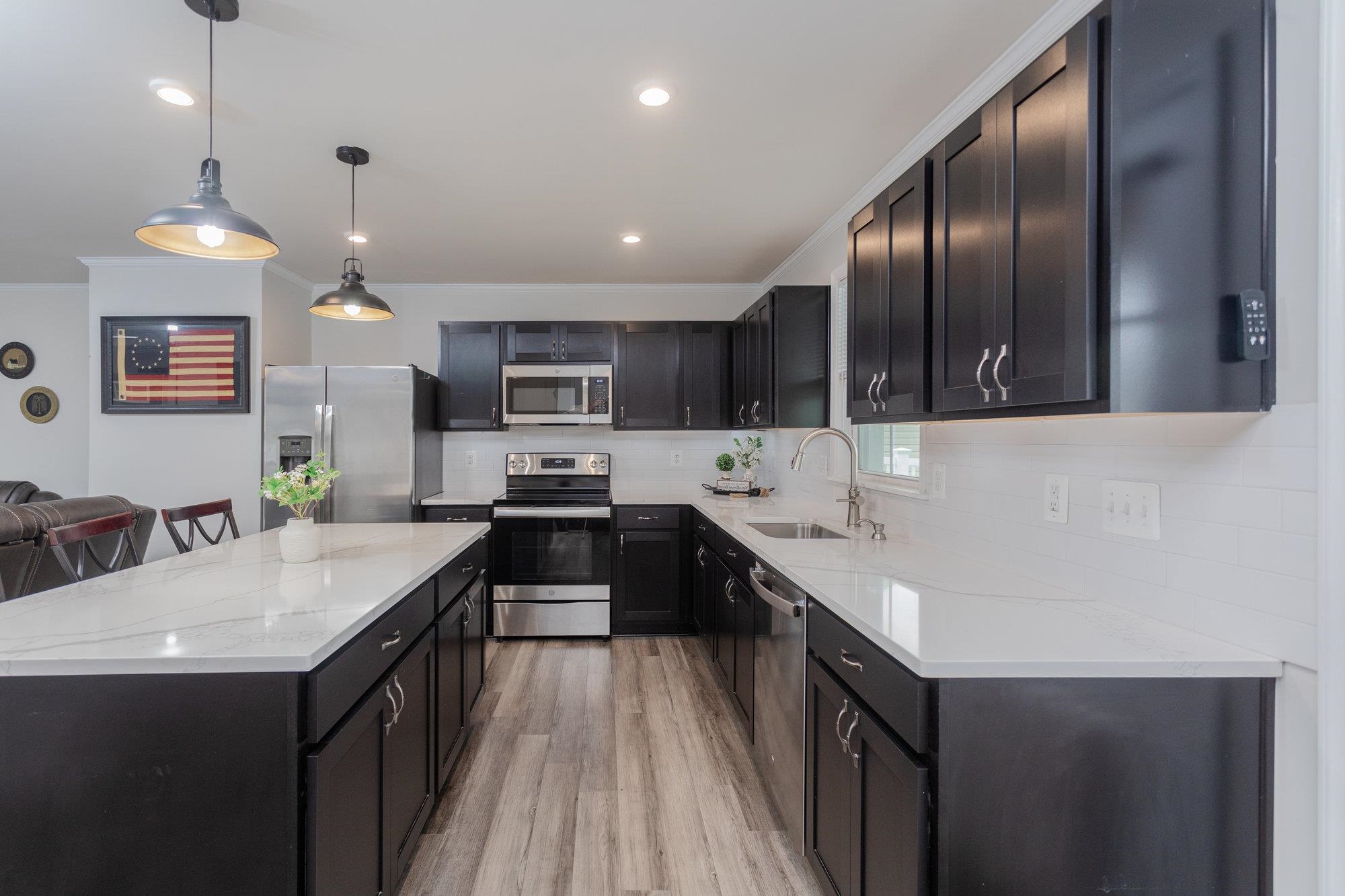 919 MACON AVE, GROTTOES, Virginia 24441, 4 Bedrooms Bedrooms, ,2 BathroomsBathrooms,Residential,919 MACON AVE,668309 MLS # 668309