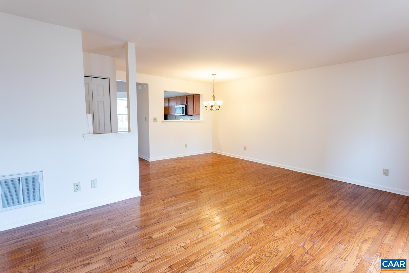 1336 LE PARC TER, CHARLOTTESVILLE, Virginia 22901, 3 Bedrooms Bedrooms, ,2 BathroomsBathrooms,Residential,1336 LE PARC TER,673527 MLS # 673527