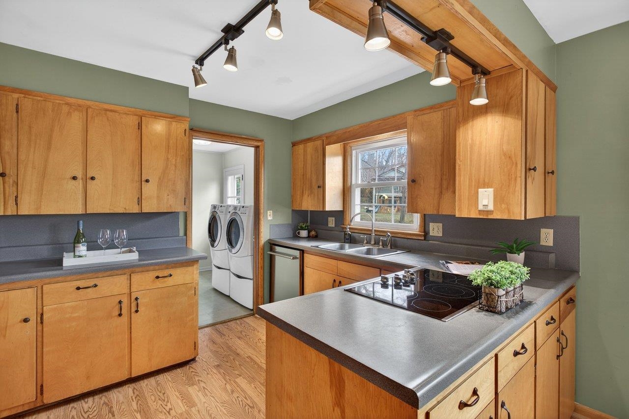 1186 NELSON DR, HARRISONBURG, Virginia 22801, 4 Bedrooms Bedrooms, ,2 BathroomsBathrooms,Residential,1186 NELSON DR,674162 MLS # 674162