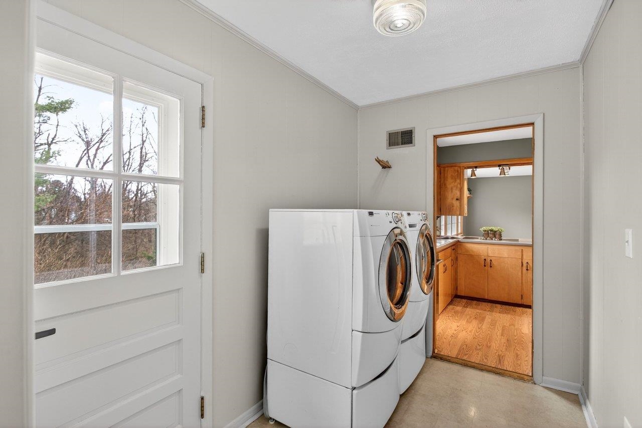 1186 NELSON DR, HARRISONBURG, Virginia 22801, 4 Bedrooms Bedrooms, ,2 BathroomsBathrooms,Residential,1186 NELSON DR,674162 MLS # 674162