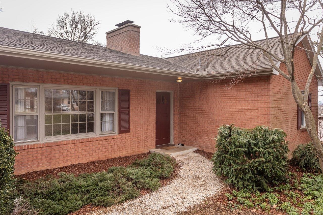 1186 NELSON DR, HARRISONBURG, Virginia 22801, 4 Bedrooms Bedrooms, ,2 BathroomsBathrooms,Residential,1186 NELSON DR,674162 MLS # 674162