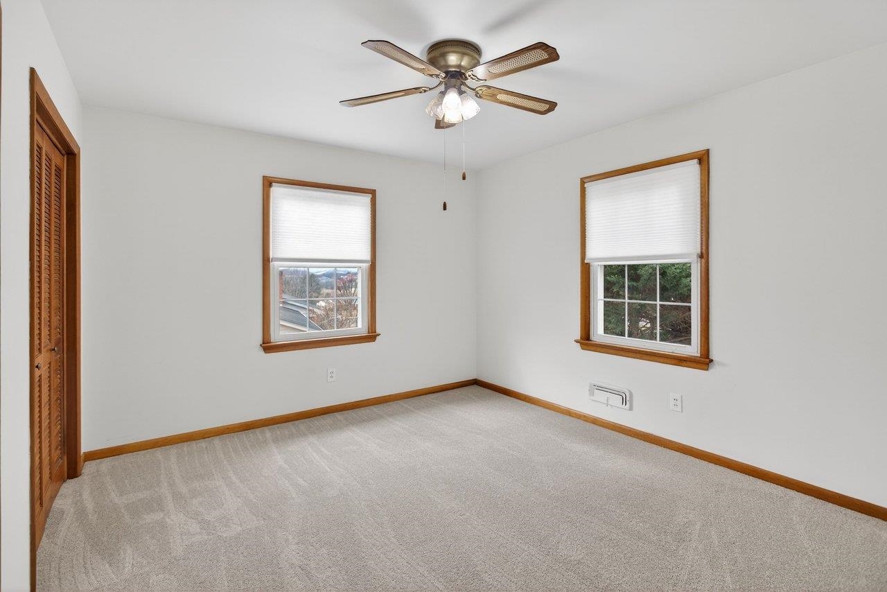 1186 NELSON DR, HARRISONBURG, Virginia 22801, 4 Bedrooms Bedrooms, ,2 BathroomsBathrooms,Residential,1186 NELSON DR,674162 MLS # 674162