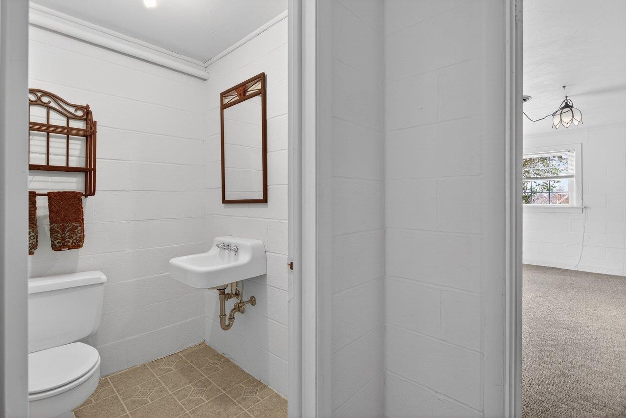 1186 NELSON DR, HARRISONBURG, Virginia 22801, 4 Bedrooms Bedrooms, ,2 BathroomsBathrooms,Residential,1186 NELSON DR,674162 MLS # 674162