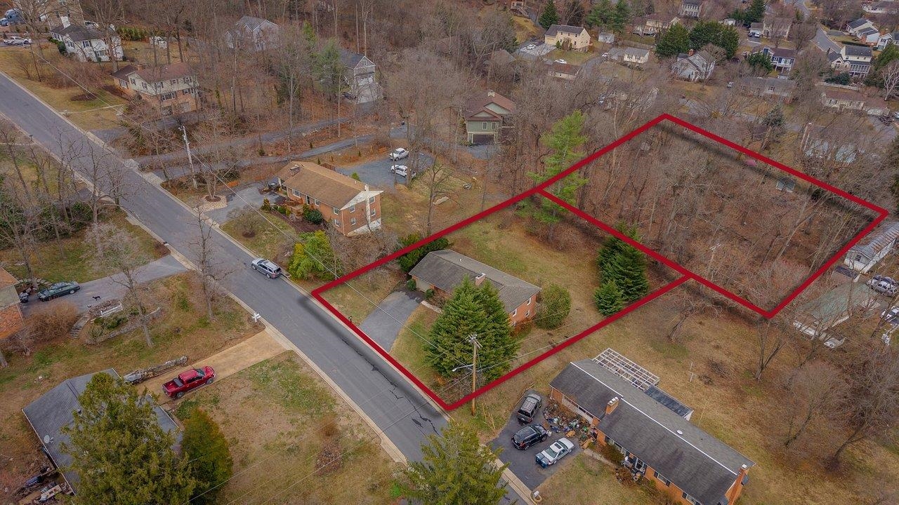 1186 NELSON DR, HARRISONBURG, Virginia 22801, 4 Bedrooms Bedrooms, ,2 BathroomsBathrooms,Residential,1186 NELSON DR,674162 MLS # 674162