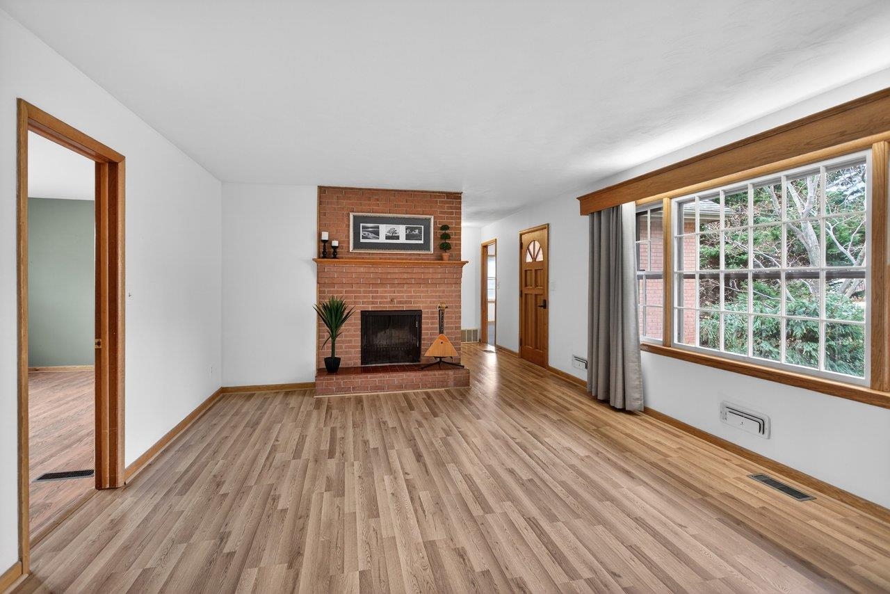 1186 NELSON DR, HARRISONBURG, Virginia 22801, 4 Bedrooms Bedrooms, ,2 BathroomsBathrooms,Residential,1186 NELSON DR,674162 MLS # 674162