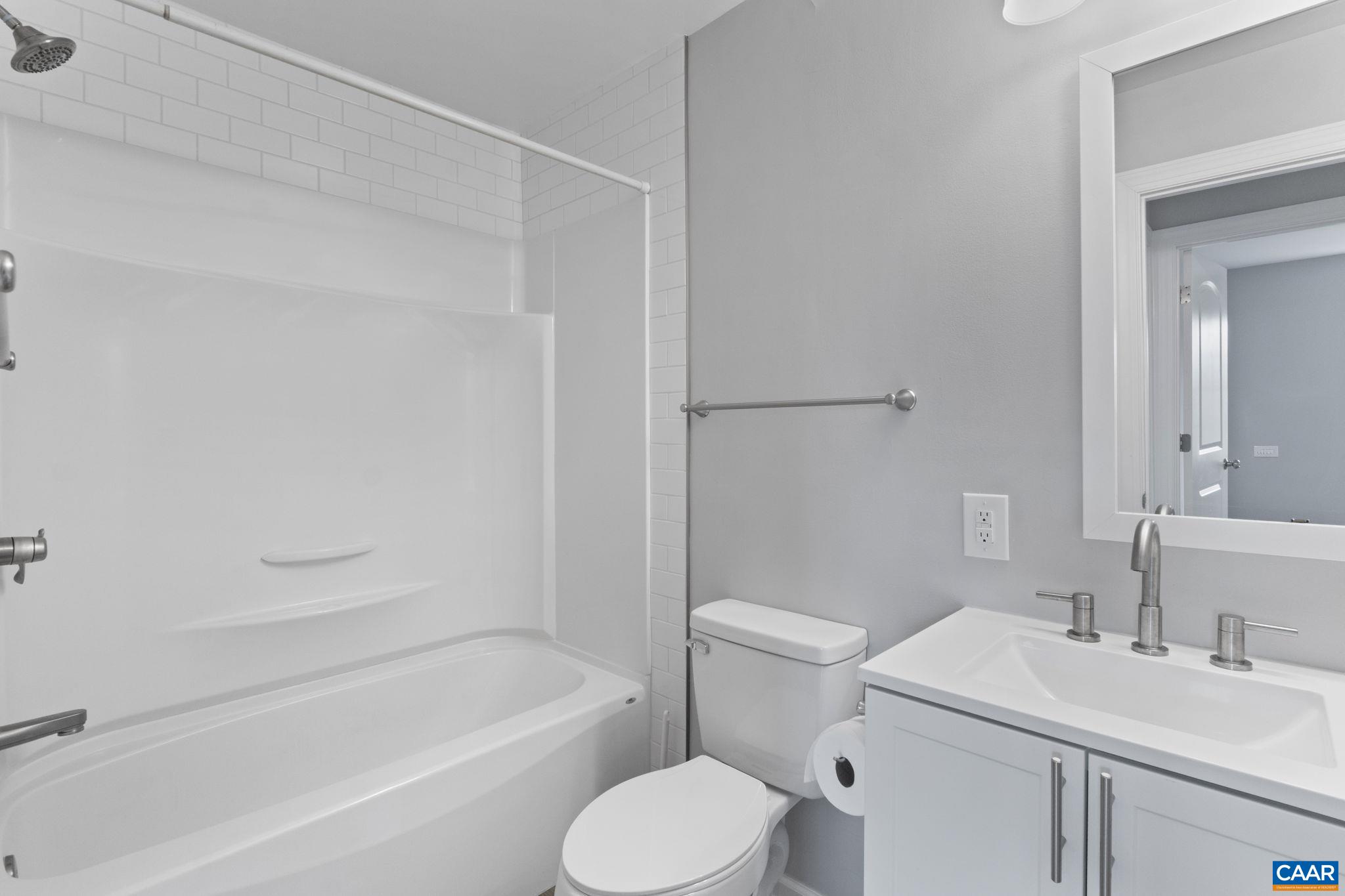 827 SAINT CLAIR AVE, CHARLOTTESVILLE, Virginia 22902, 6 Bedrooms Bedrooms, ,2 BathroomsBathrooms,Residential,827 SAINT CLAIR AVE,674165 MLS # 674165