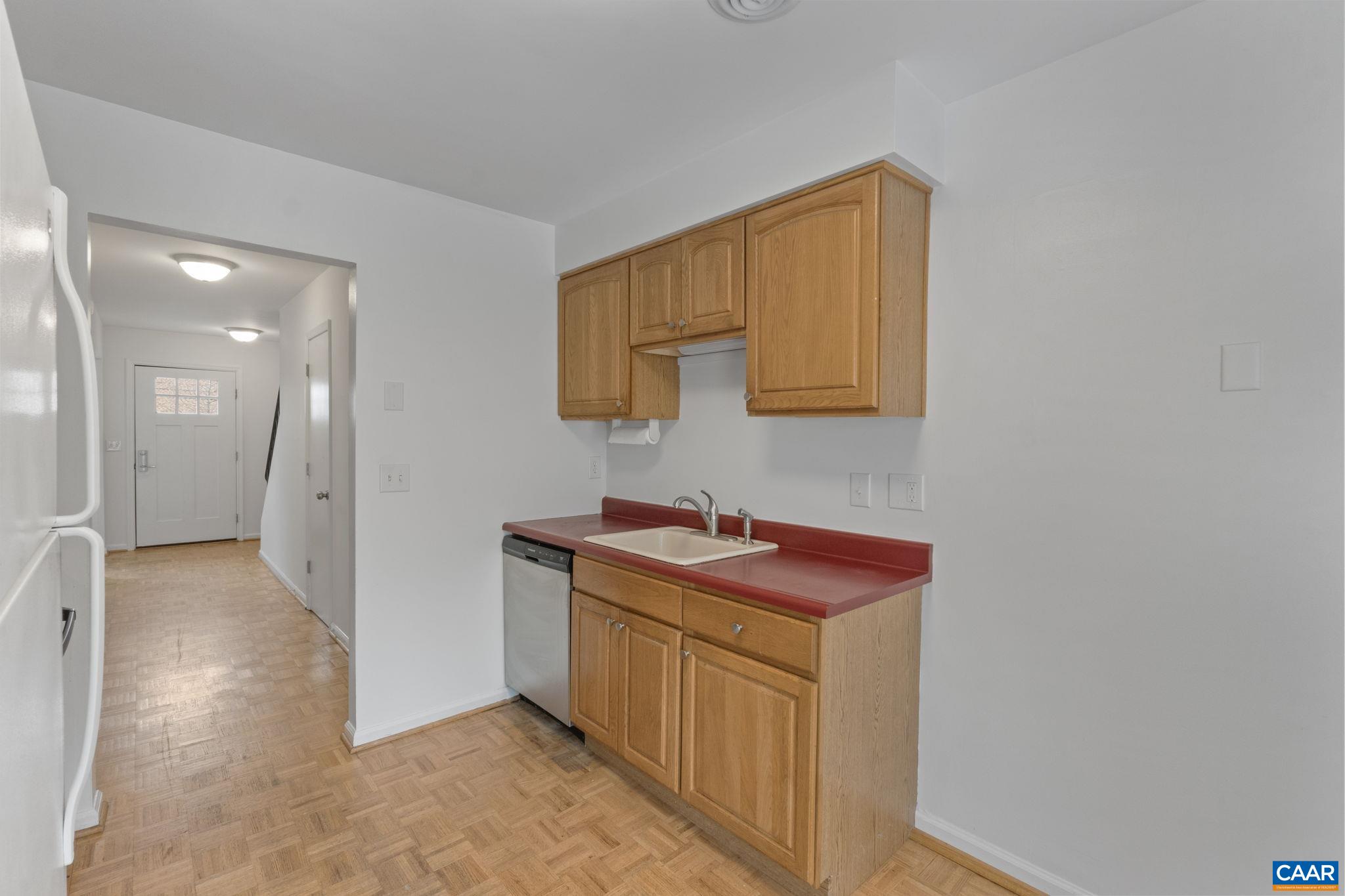 827 SAINT CLAIR AVE, CHARLOTTESVILLE, Virginia 22902, 6 Bedrooms Bedrooms, ,2 BathroomsBathrooms,Residential,827 SAINT CLAIR AVE,674165 MLS # 674165