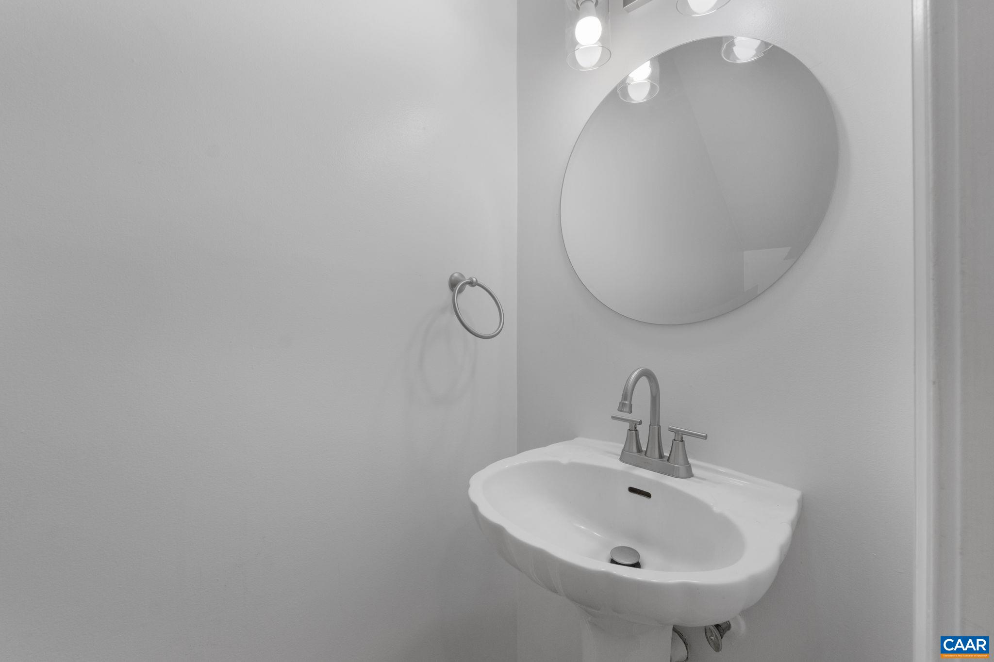 827 SAINT CLAIR AVE, CHARLOTTESVILLE, Virginia 22902, 6 Bedrooms Bedrooms, ,2 BathroomsBathrooms,Residential,827 SAINT CLAIR AVE,674165 MLS # 674165