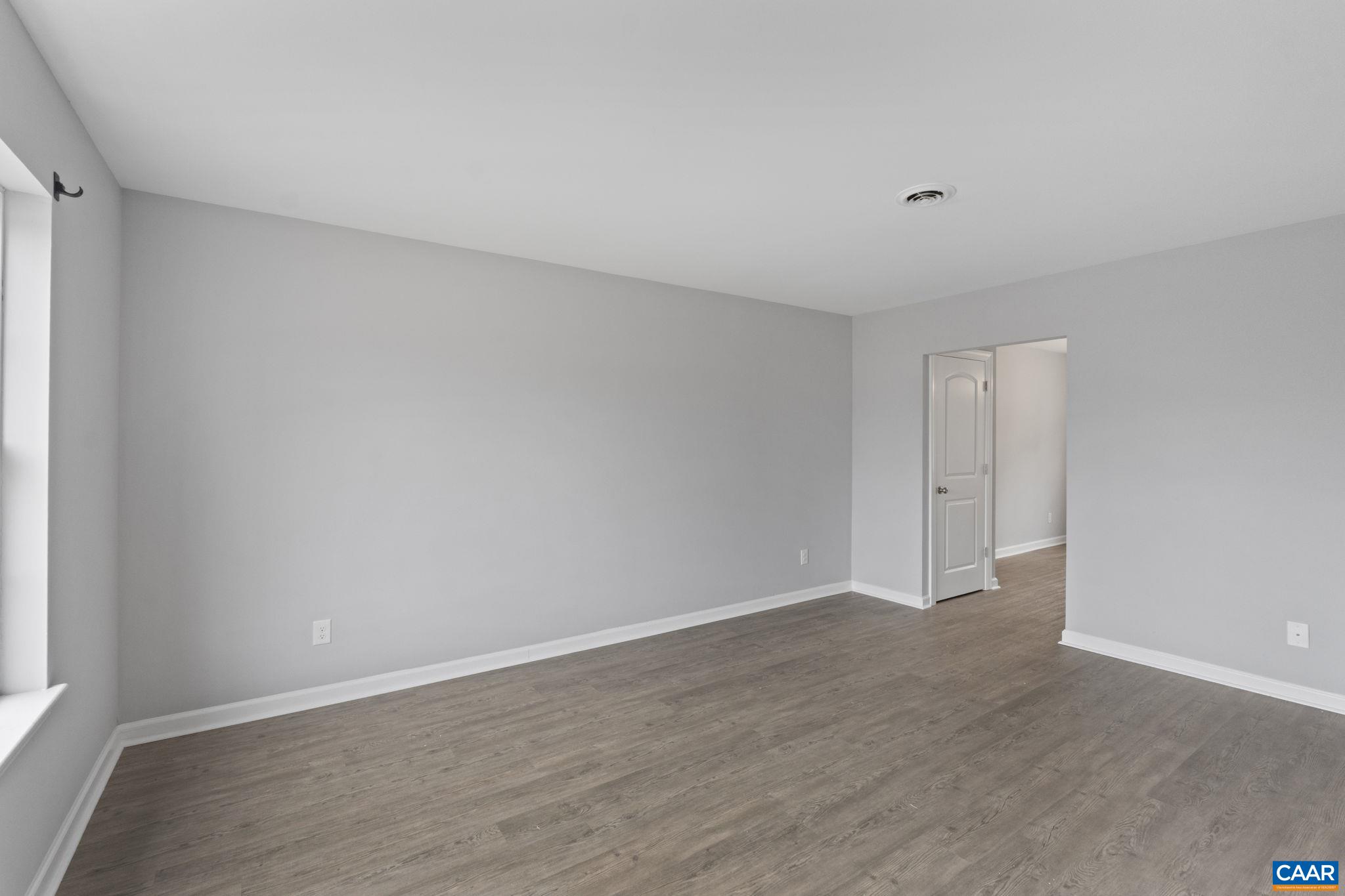 827 SAINT CLAIR AVE, CHARLOTTESVILLE, Virginia 22902, 6 Bedrooms Bedrooms, ,2 BathroomsBathrooms,Residential,827 SAINT CLAIR AVE,674165 MLS # 674165