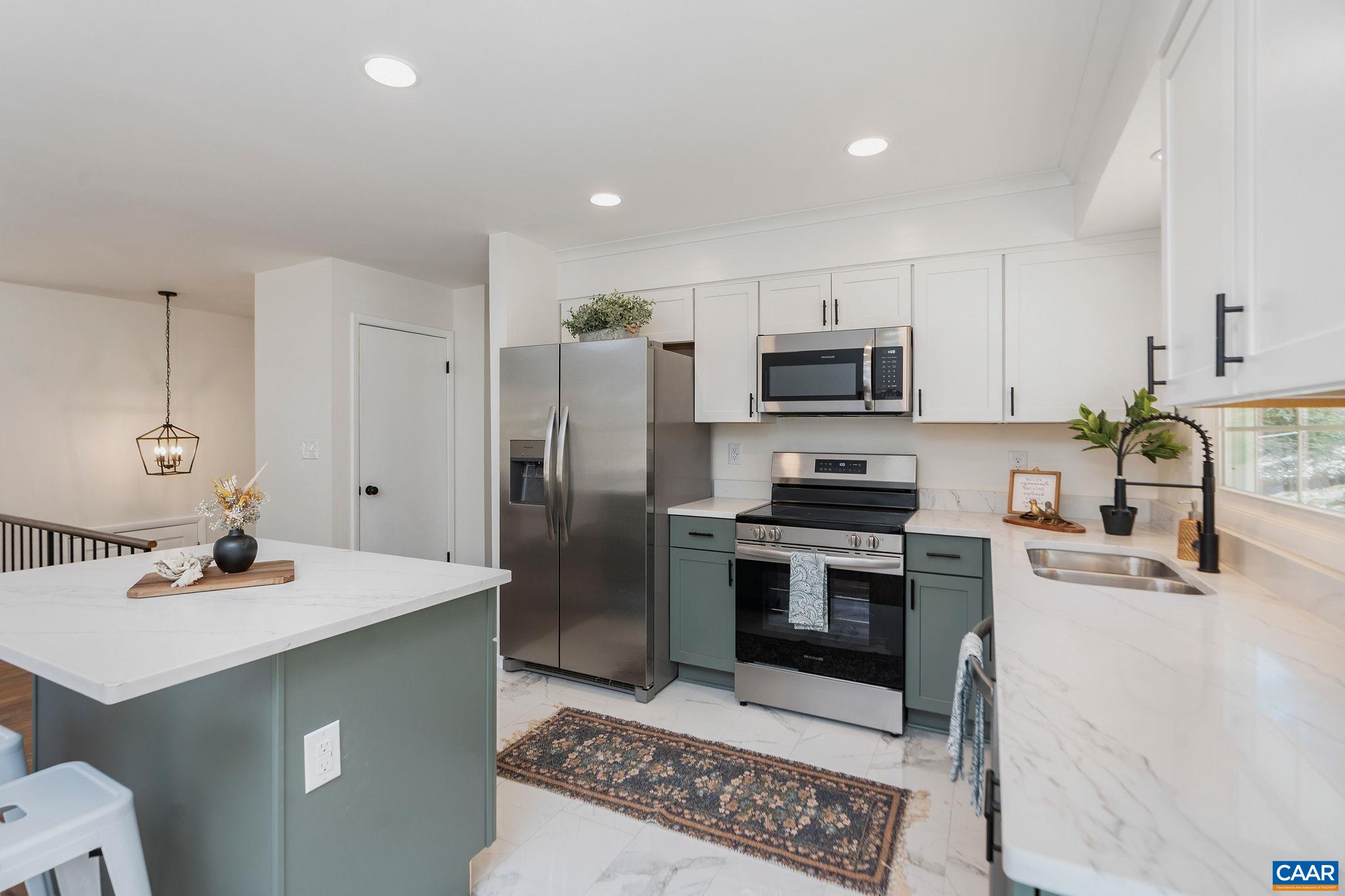 94 AUDUBON ST, STAUNTON, Virginia 24401, 3 Bedrooms Bedrooms, ,2 BathroomsBathrooms,Residential,94 AUDUBON ST,674174 MLS # 674174